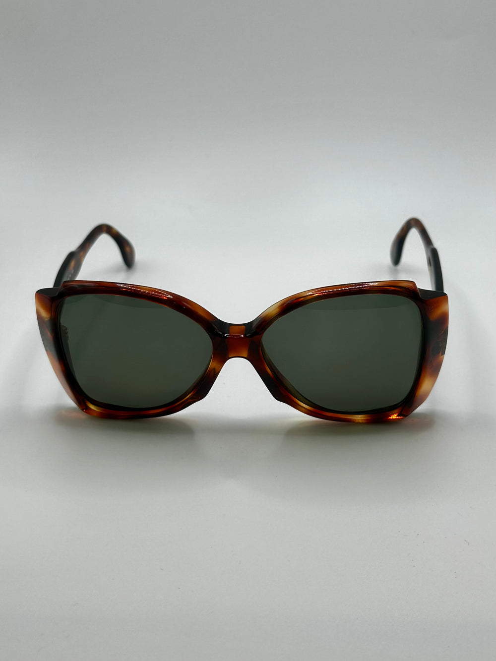 Vintage ByCallari -Silhouette